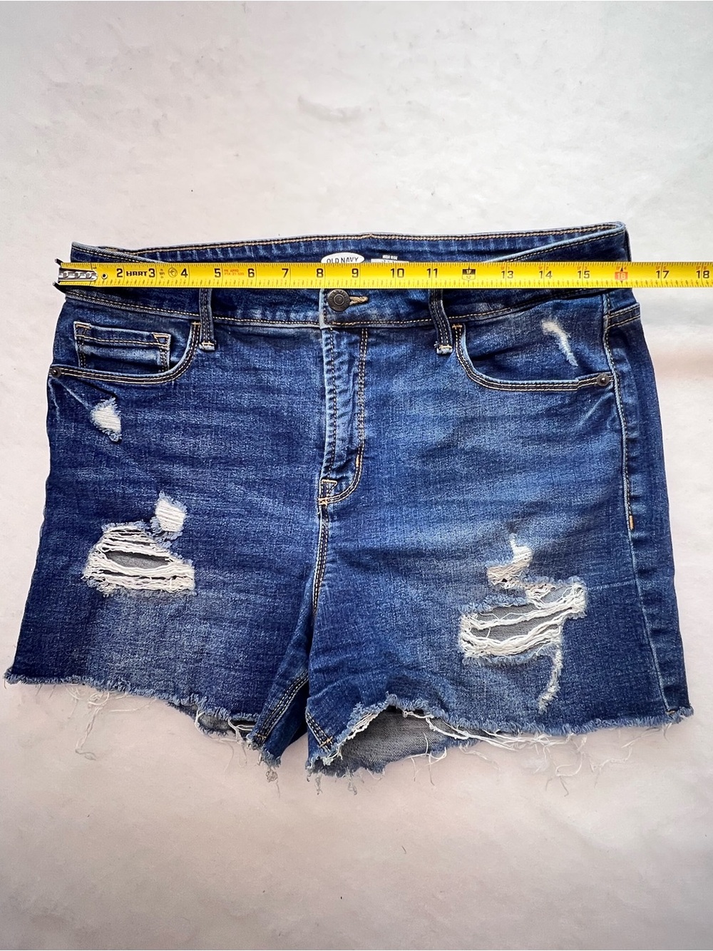 Women’s Old Navy High Rise distressed dark wash Denim Shorts Size 12 - Picture 6 of 10
